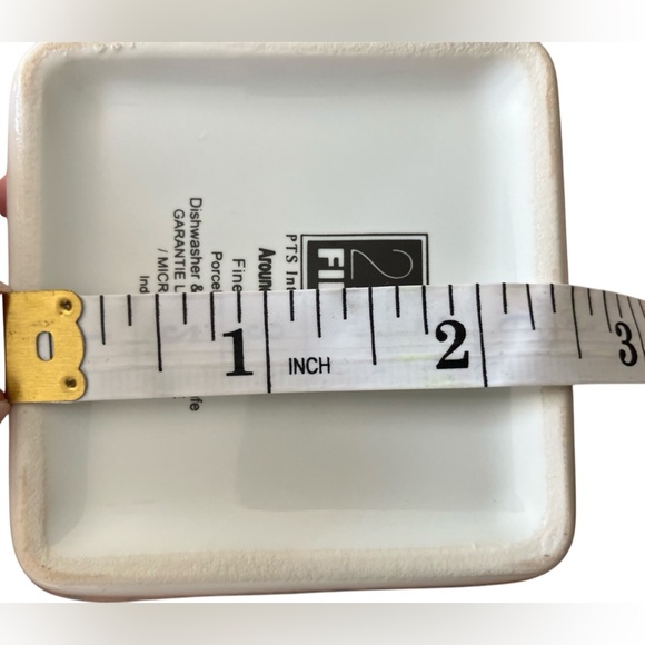 222 FIFTH Around The City Paris China Appetizer Bowls Eiffel Tower White/Black - Picture 9 of 9